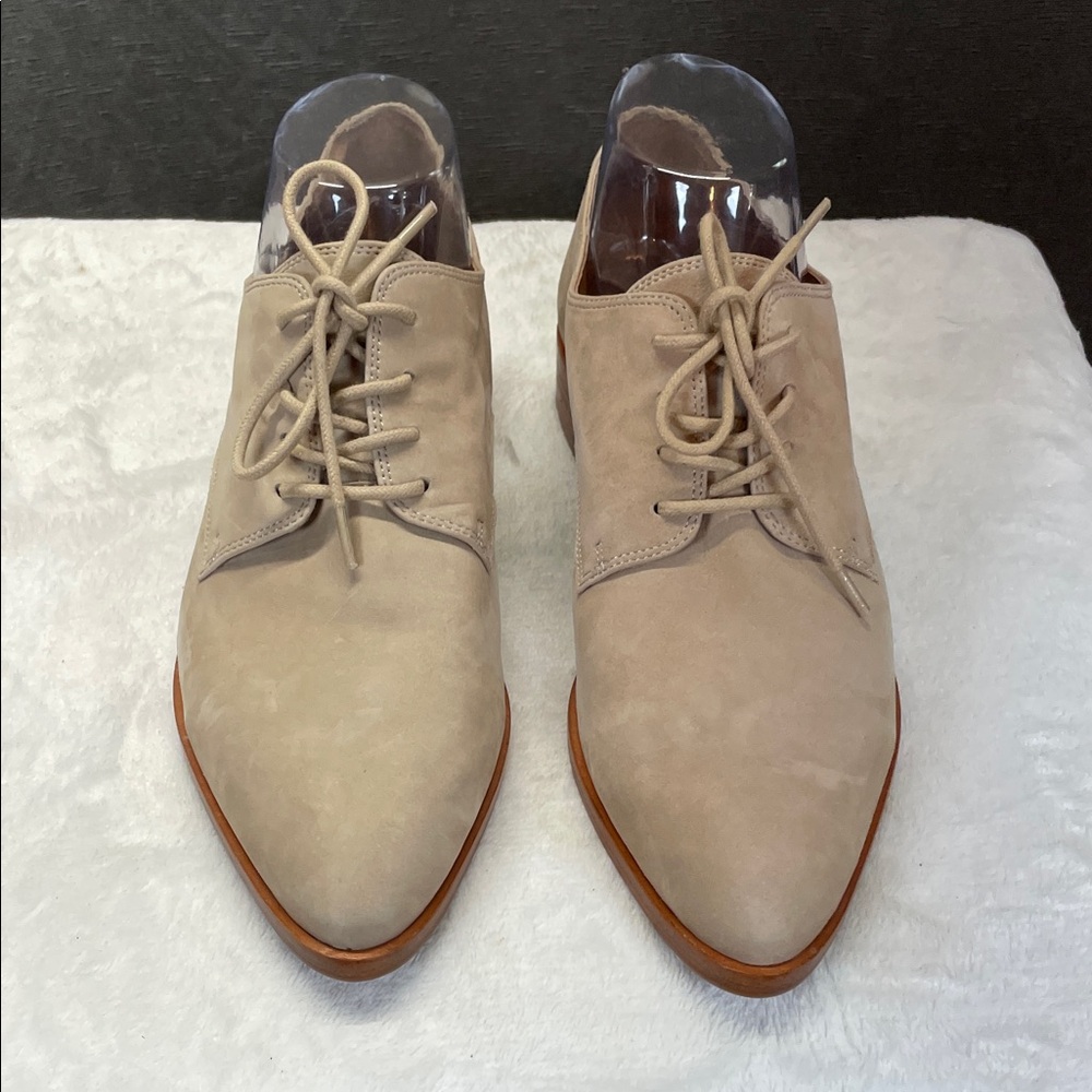 Frye Tan Lace-Up Oxfords - Picture 3 of 10